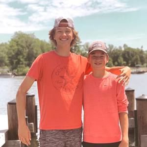 Meet your Posher, Lynn